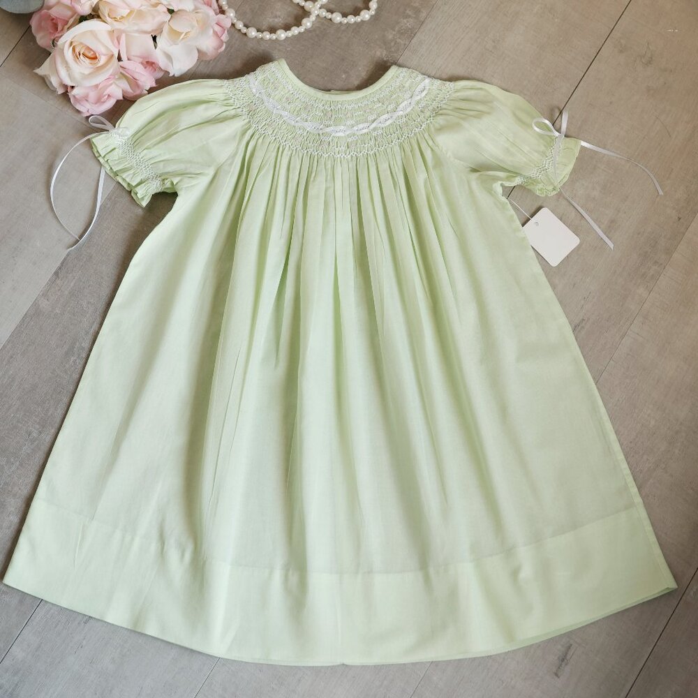 Strasburg Dress Smocked Bishop Pearl Embroidery Sherbet Green 6 Months LIKE NEW